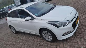  Hyundai I-20 1.0 tgdi  74kw     airco 2017/9
