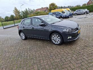 krockskadad bil auto Volkswagen Polo 1.0 tsi  116pk  higline   clima  navi 2018/5