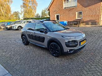 skadebil auto Citroën C4 cactus 1.2I 110PK NAVI  SHINE 2014/11