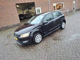 Unfallwagen Volkswagen Polo 1.2 tsi   90pk 2013/1