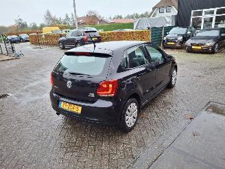 Volkswagen Polo 1.2 tsi   90pk picture 2