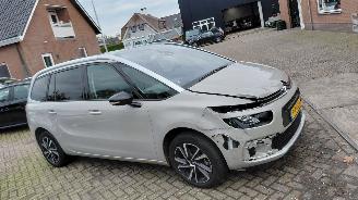 Citroën Grand C4 SpaceTourer 1.2i  shine   96kw   navi 7 persoons  navi picture 15