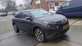 krockskadad bil auto Citroën C4 cactus 1.2i  shine pano   navi 2018/6