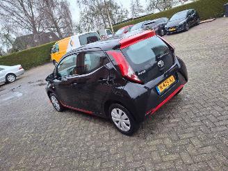 Auto incidentate Toyota Aygo 1.0 vtti 5drs airco 2022/3