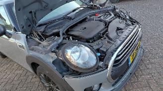 Mini Clubman 1.5i 102 pk  clima navi picture 9