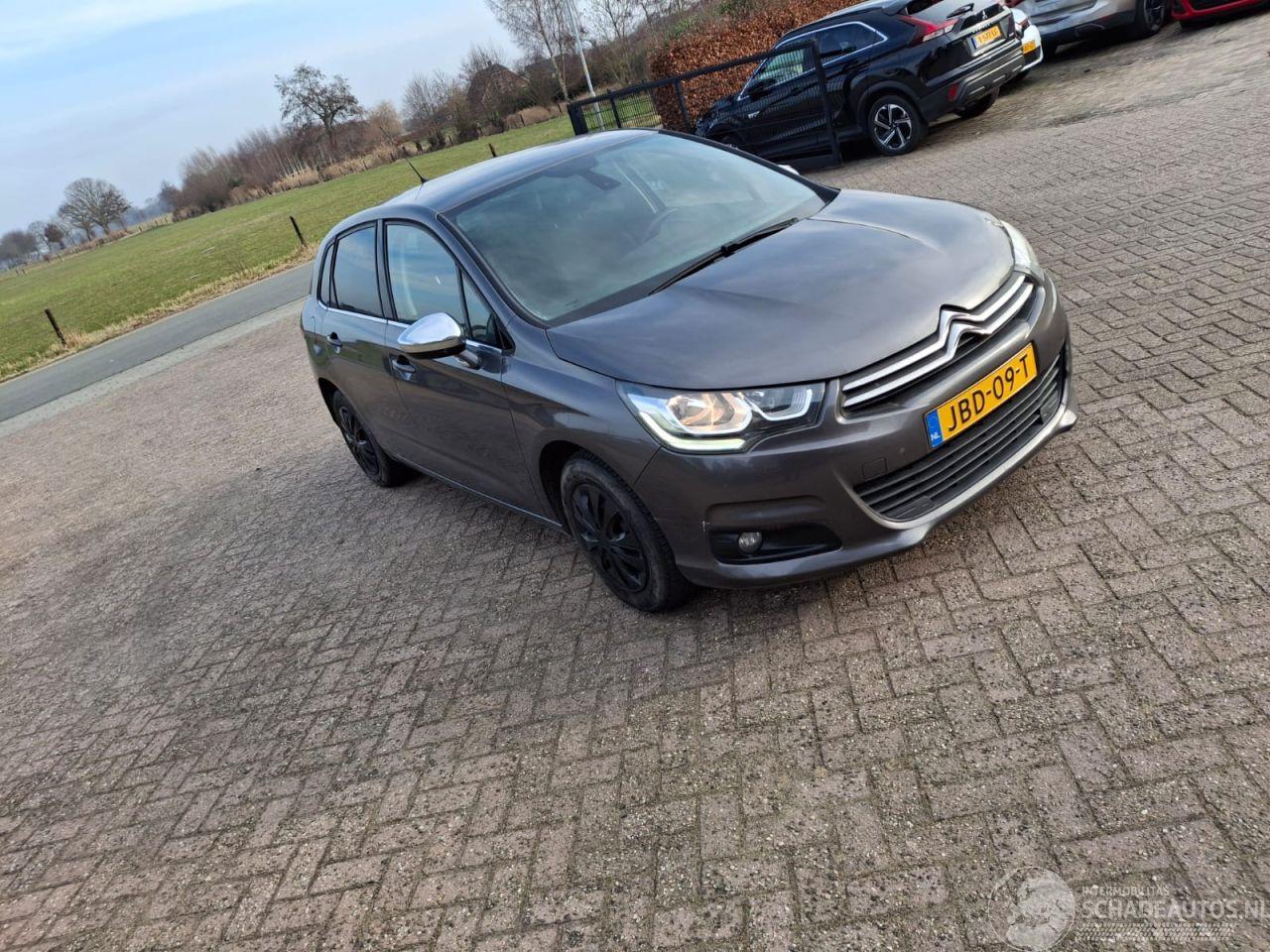 Citroën C4 1.2i  110pk   navi clima