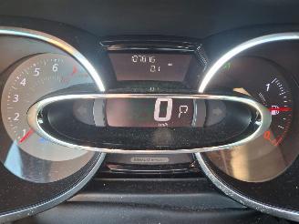 Renault Clio 1.2i gt line  automaat  88kw  pano navi picture 10