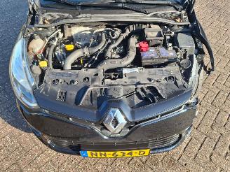 Renault Clio 1.2i gt line  automaat  88kw  pano navi picture 13