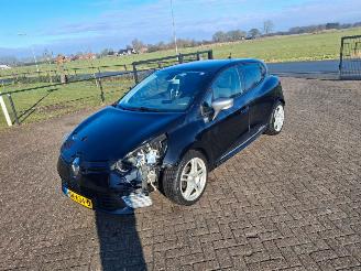 Renault Clio 1.2i gt line  automaat  88kw  pano navi picture 5