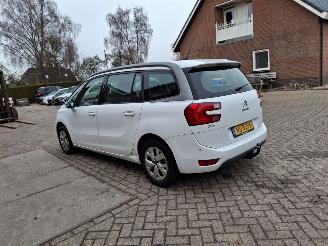 Citroën Grand C4 Picasso 1.2  96kw  clima navi picture 3