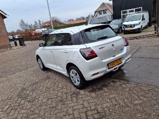 Suzuki Swift 1.2 hybrid   navi  clima picture 3