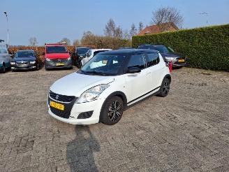 Suzuki Swift 1.2i  5drs  airco picture 4