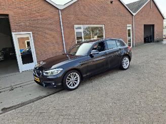 skadebil auto BMW 1-serie 118i   136pk  clima 2019/3