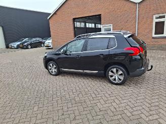 Peugeot 2008 1.2 vti  82pk pano automaat navi picture 10