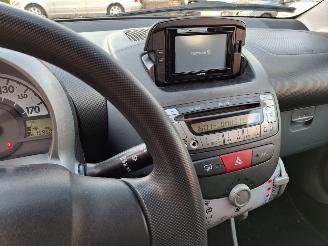 Toyota Aygo 1.0 vtti   navi    airco picture 4