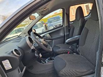 Toyota Aygo 1.0 vtti   navi    airco picture 6
