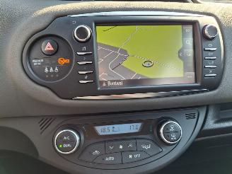 Toyota Yaris 1.5 hybrid  clima    navi picture 7