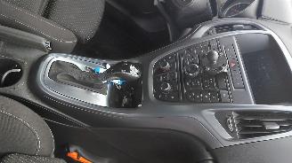 Damaged car Opel Astra 1.4i automaat    navi 140pk navi clima 2016/2