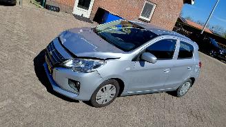 skadebil auto Mitsubishi Space-star 1.2i  52kw   navi airco 2023/1
