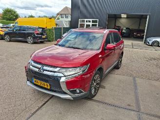 Unfallwagen Mitsubishi Outlander 2.0i  150pk automaat   clima navi 2017/1