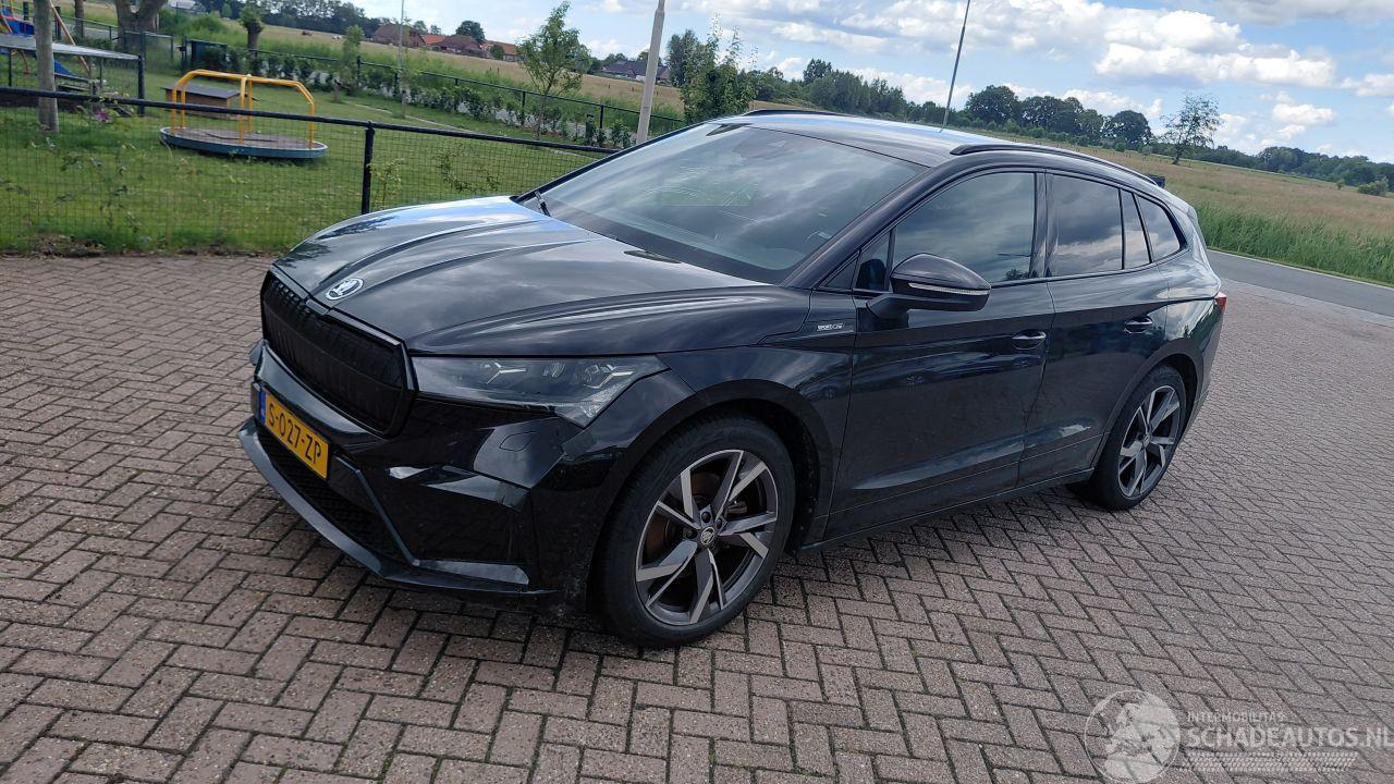 Skoda Enyaq 150kw  sportline     80kw accu  navi