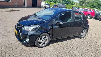 Toyota Yaris 1.5 hybrid  navi clima picture 6