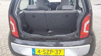 Volkswagen Up! cross up  1.0i  75pk 5drs airco picture 9