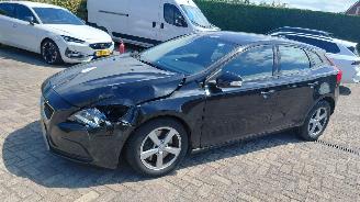 Volvo V-40 1.5  122pk automaat navi picture 7