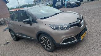 skadebil auto Renault Captur 1.2 tce 88kw   navi clima  automaat 2014/11