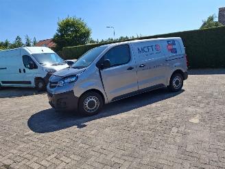 Opel Vivaro 1.5cdti  102pk  lang    navi clima picture 13