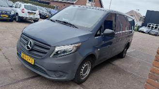skadebil bedrijf Mercedes Vito 110 cdi  lang  airco 2021/10
