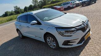 skadebil auto Renault Mégane 1.3 tce  103kw  automaat   140pk  navi clima 2022/1