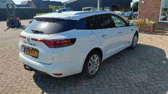 skadebil auto Renault Mégane 1.3 tce  103kw  automaat   140pk  navi clima 2022/1