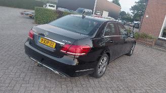 krockskadad bil auto Mercedes E-klasse 220 cdi  170pk   avangarde  automaat  navi 2014/8