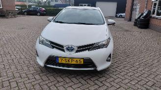 Toyota Auris 1.8 hybrid   73kw pano  navi clima picture 4