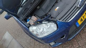 Schadeauto Ford C-Max 2.0i  145pk automaat 2010/9