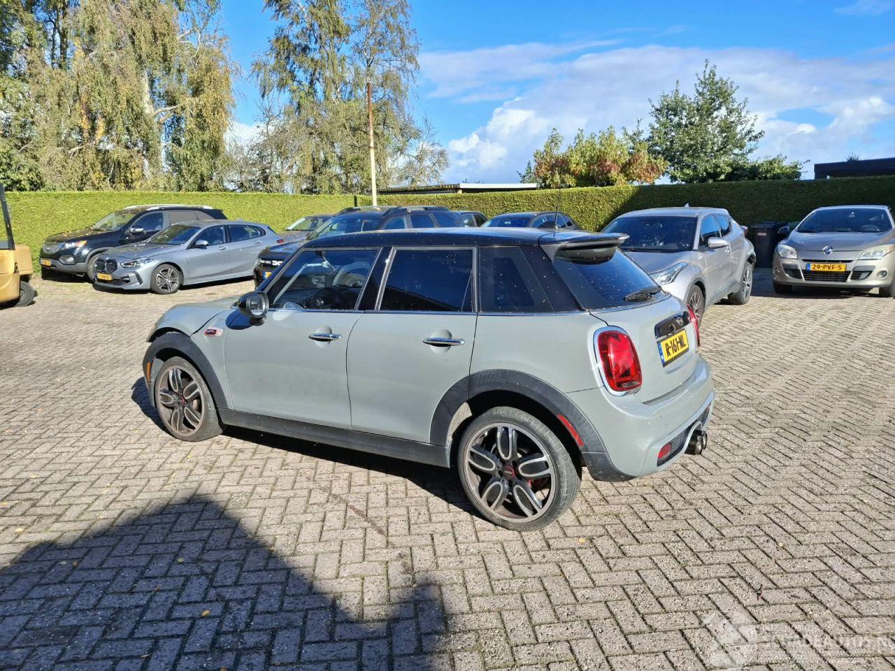 Mini Cooper 2.0i 184pk  works uitvoering  navi leer