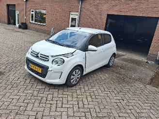 Voiture accidenté Citroën C1 1.0 vti  72pk  5drs airco 2021/10