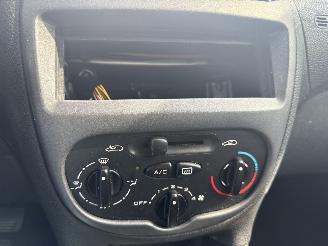 Peugeot 206 1.4 X-LINE AIRCO NIEUWE APK! BOUWJAAR 2004  899 EURO VAST picture 10