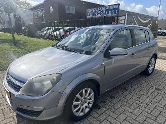  Opel Astra 1.6 ESSENTIA AIRCO MOOIE AUTO BOUWJAAR 2004  1500 EURO 2004/12