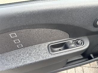 Renault Twingo 1.2-16V AUTOMAAT DYNAMIQUE LICHTE SCHADE! BOUWJAAR 2011 picture 6
