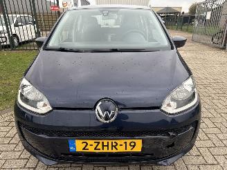Volkswagen Up! 1.0 BLEUMOTION SUPERLICHTE SCHADE! BOUWJAAR 2015 4850 EURO picture 6