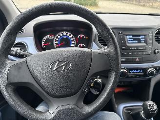 Hyundai I-10 1.0i GO LICHTE SCHADE! BOUWJAAR 2015 64797 KM 3850 EURO VAST picture 12