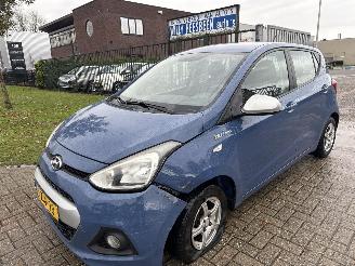 Coche accidentado Hyundai I-10 1.0i GO LICHTE SCHADE! BOUWJAAR 2015 64797 KM 3850 EURO VAST 2015/1