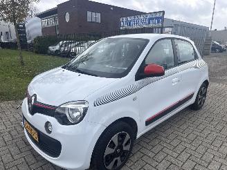 Avarii autoturisme Renault Twingo 1.0SCe LICHTE RIJDBARE SCHADE! BOUWJAAR 2017 88000 KM 4250 EURO 2017/6