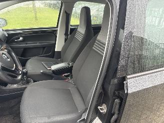 Volkswagen Up! 1.0 BLEUMOTION LICHTE SCHADE! 151000 KM BOUWJAAR 2019 5500 EURO picture 9
