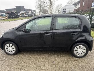 Volkswagen Up! 1.0 BLEUMOTION LICHTE SCHADE! 151000 KM BOUWJAAR 2019 5500 EURO picture 3