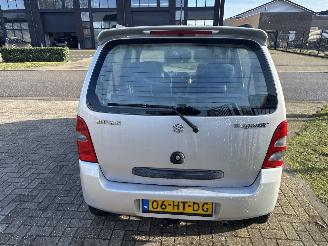 Suzuki Wagon-R+ 1.3 SEASON APK TOT 27-10-2026 NETTE AUTO BOUWJAAR 2001 895 EURO picture 3