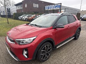 uszkodzony samochody osobowe Kia Stonic 1.0 T-GDI MHEV DYNAMIC PLUSLINE BOUWJAAR 2020  9750 EURO 2020/10