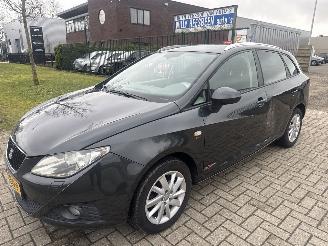 Schadeauto Seat Ibiza 1.2 TSi  AUTOMAAT ST LICHTE SCHADE! BOUWJAAR 2011  2899 EURO VAST 2011/10